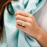 emerald Cut Diamond Engagement Ring 18K white gold 