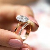 oval Cut Diamond Engagement Ring 18k rose gold 